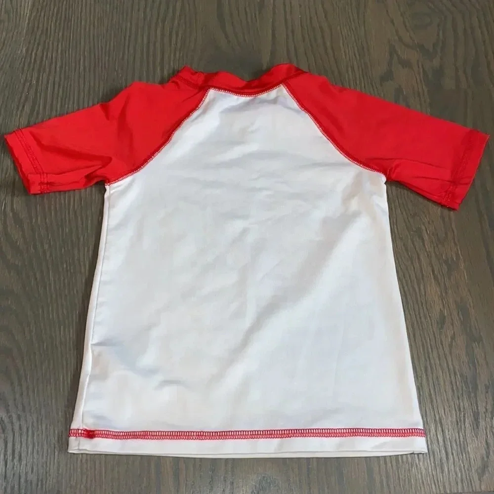 Short sleeve swimming shirt